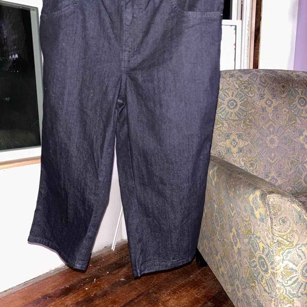 Purple & More Denim Jeans Stretch 5 Pockets in Excellent Used Condition NWOT